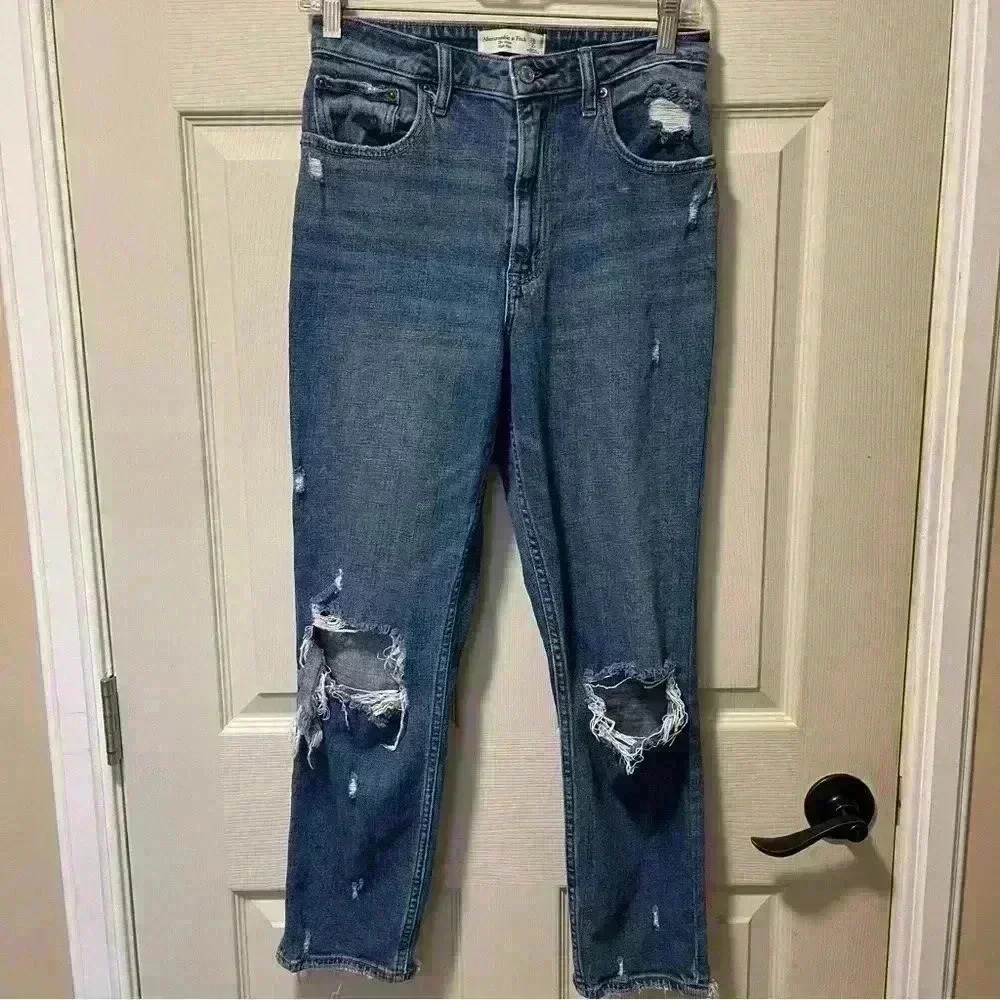 Abercrombie & Fitch The Mom High Rise Jean's Sz 26/2R